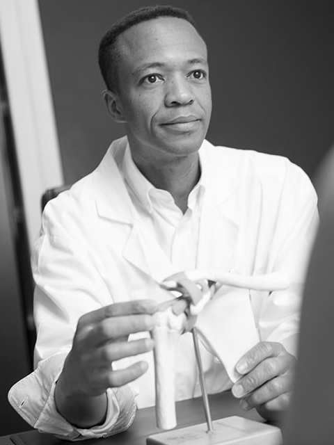 Dr AIHONNOU Thierry